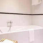 Mercure Centre De Loisirs מלון 3*
