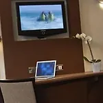 水星佛巴驰中央酒店 3*