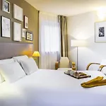 水星佛巴驰中央酒店 酒店