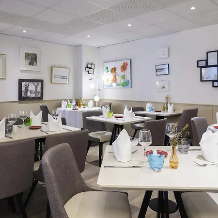 Mercure Centre De Loisirs Форбаш