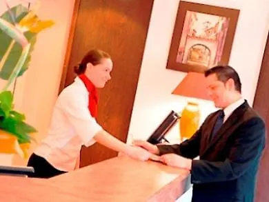Mercure Centre De Loisirs فندق 3*
