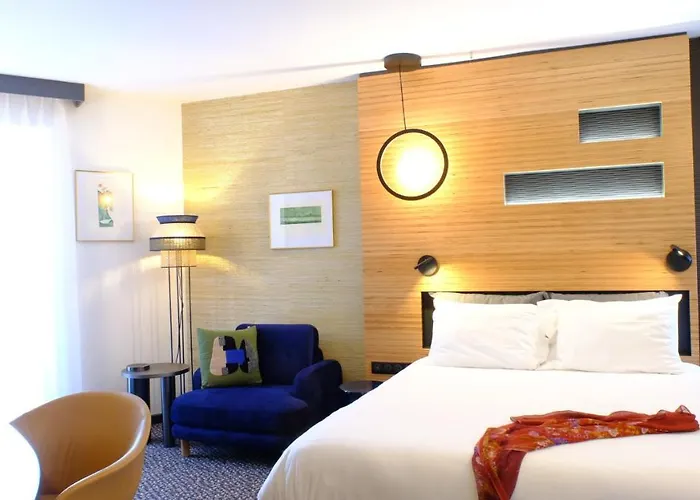 Отель Mercure Centre De Loisirs