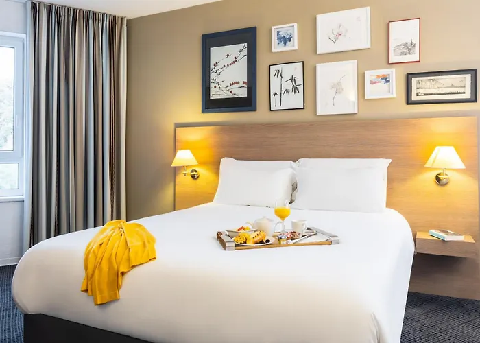 Mercure Centre De Loisirs Форбаш