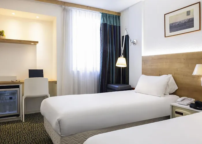 Mercure Centre De Loisirs 3*