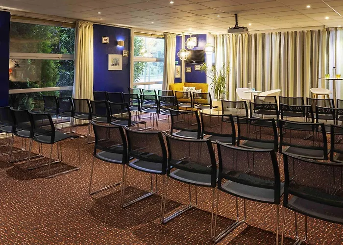 Отель Mercure Centre De Loisirs 3*